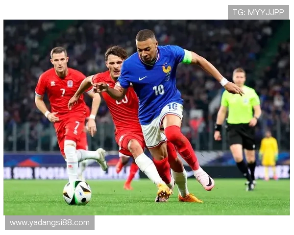 聚焦全球赛事：最新体育比分与精彩瞬间一览