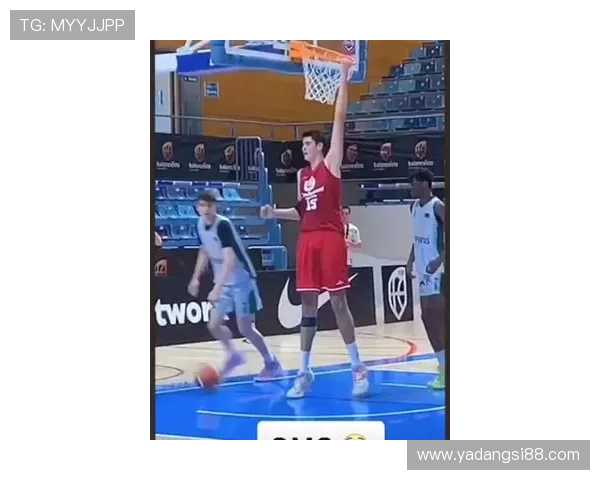 篮球运动员的奋斗与荣耀：从青涩梦想到职业巅峰的成长之路