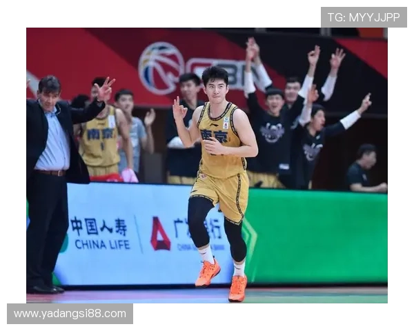 北京控股主场迎战南京同曦激烈对决上演巅峰篮球精彩纷呈
