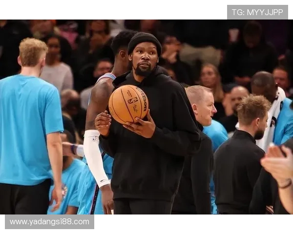 2019212篮网与猛龙激战正酣球迷见证精彩瞬间与精彩表现 2019212篮网与猛龙激战正酣球迷见证精彩瞬间与精彩表现