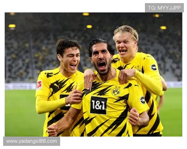 多特蒙德球迷在欧冠客场引发骚乱遭禁赛三场并罚款50万欧元